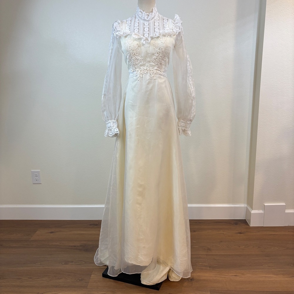 Vtg 70s Wedding Dress Women XS White Lace High Neck Train Victorian Prairie Boho